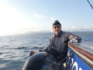 Kena sünnipäevakink.
Bigeye tuna - 140 kg, 192 cm.
1 tund ja 50 minutit võitlust, hiljem GPS andur selga ning peaks praeguseks kuskil ookeanis edasi uitama. Söödaks kalmaari imitatsioon.
Aeg - 27.09.19 
Koht - Assoorid, Ponta Delgada